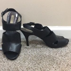Simply Vera- Vera Wang Heels